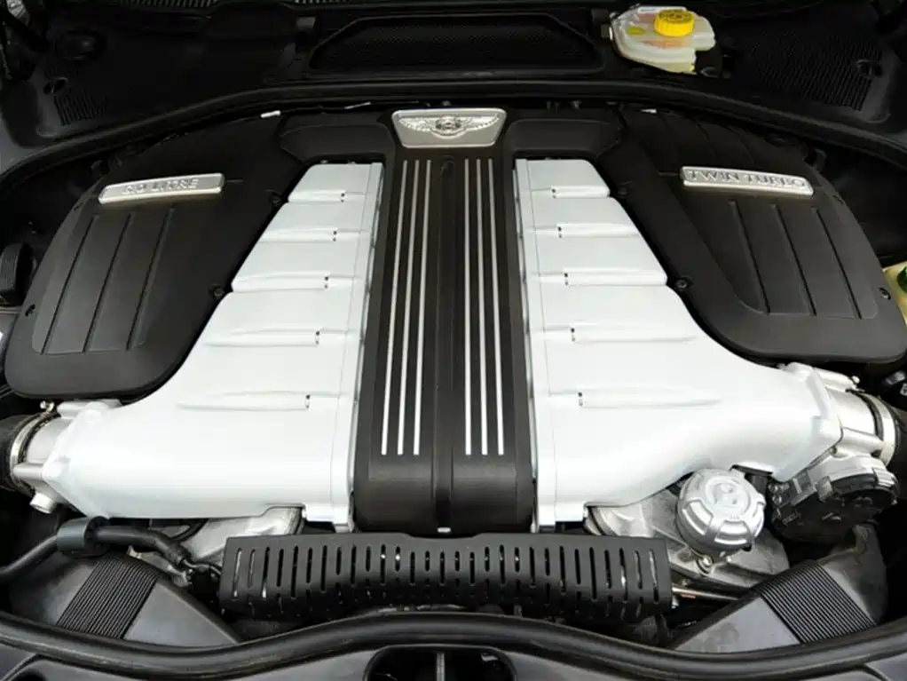 Фото 14 - Audi A8