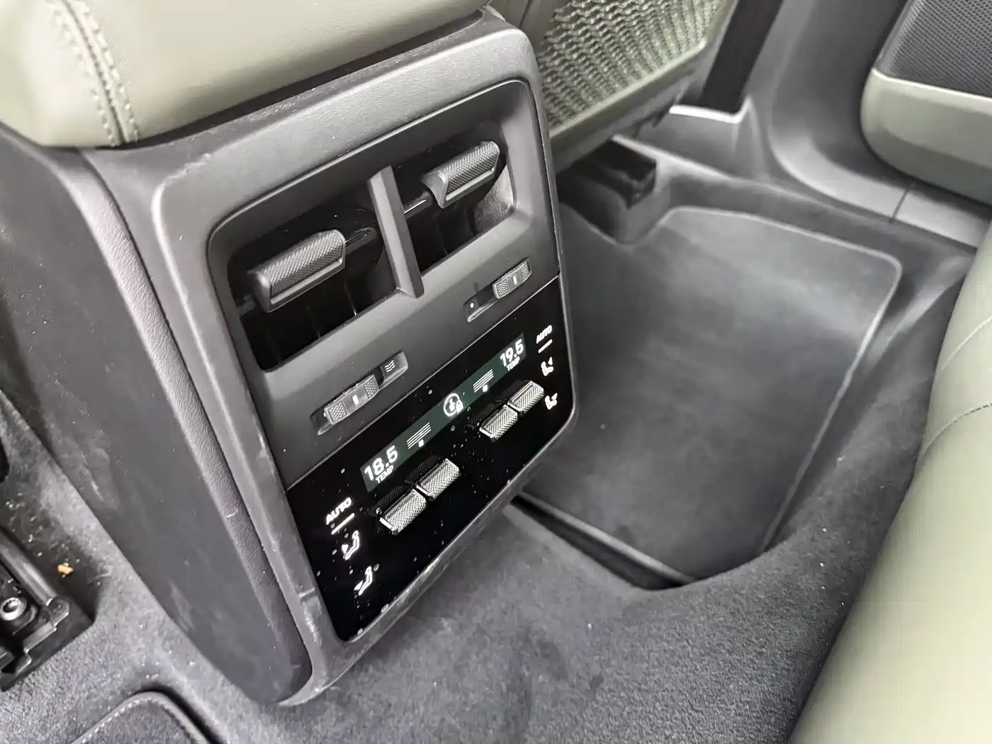 Porsche Macan EV 2025 2025 Macan 4 Dynamic Edition