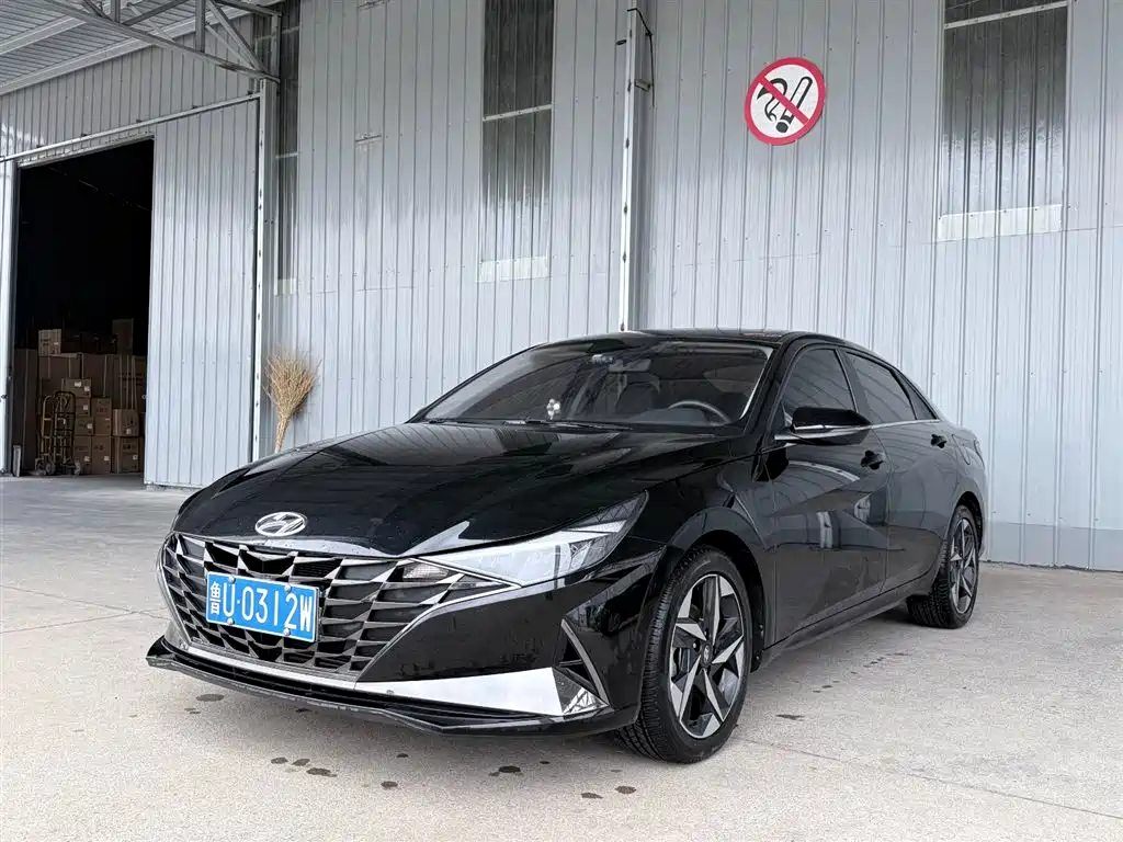 Hyundai Elantra 2022 1.5L CVT GLX Elite Edition