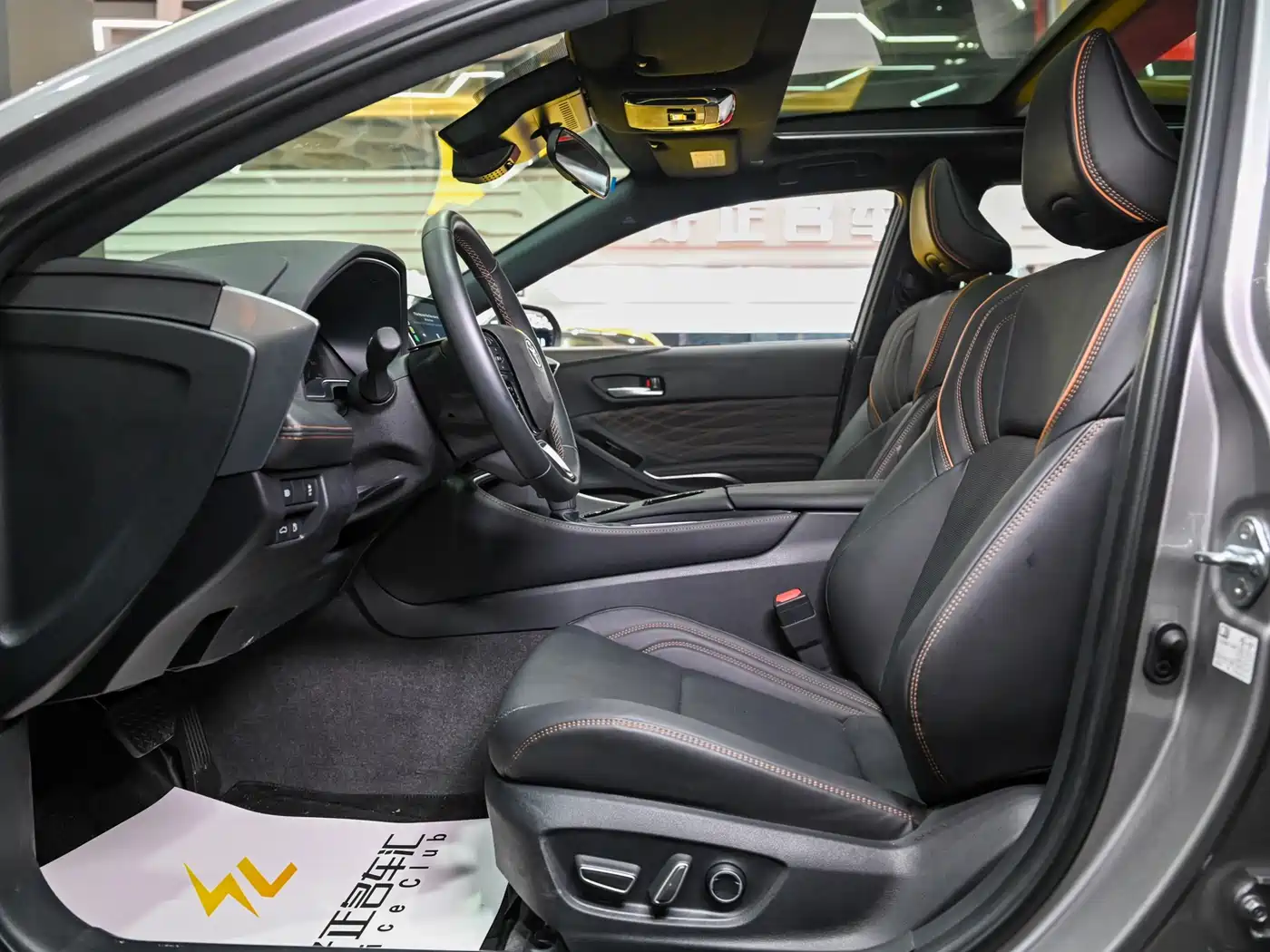 Toyota Avalon 2024 Hybrid 2.0L Luxury Edition фото 9