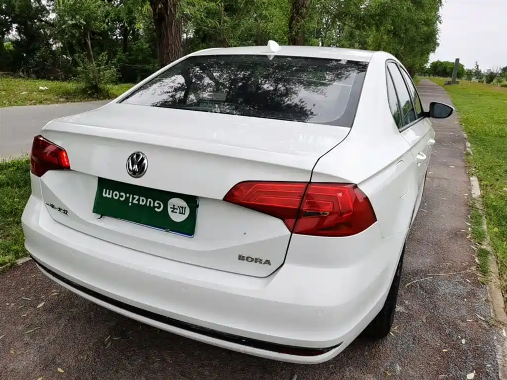 Volkswagen Bora 2016 Model 1.6L Automatic Fashion фото 7