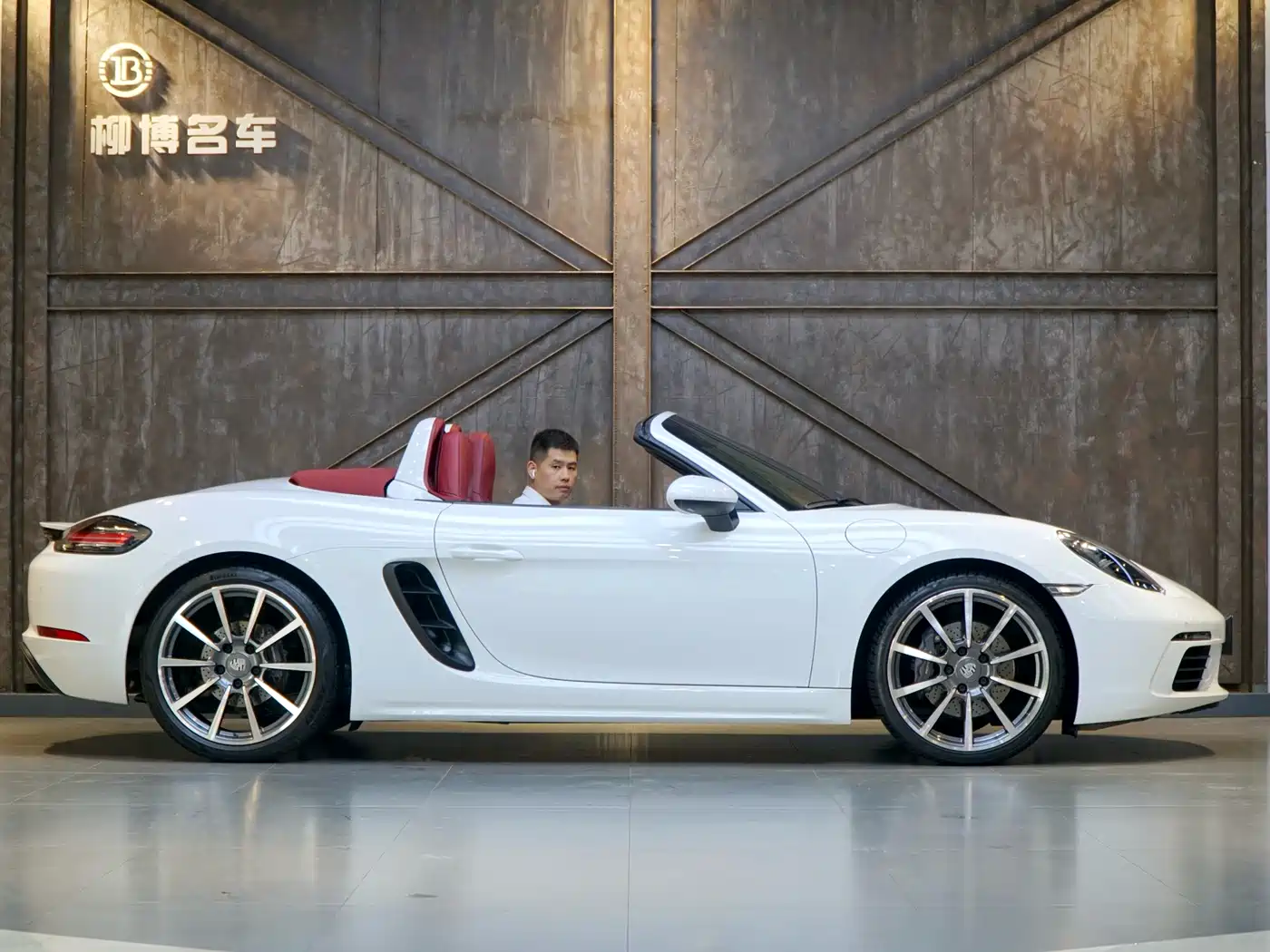 Porsche 718 2022 Boxster 2.0T фото 17