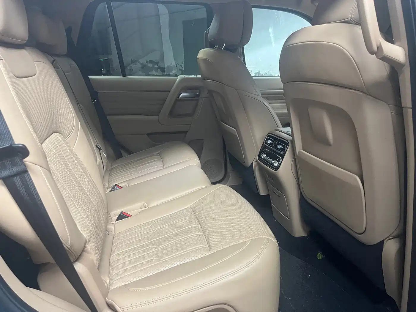 BAIC ORV Beijing Off-Road BJ60 Leiting 2024 Model Magic Core E-Drive Advanced 7-Seater фото 21