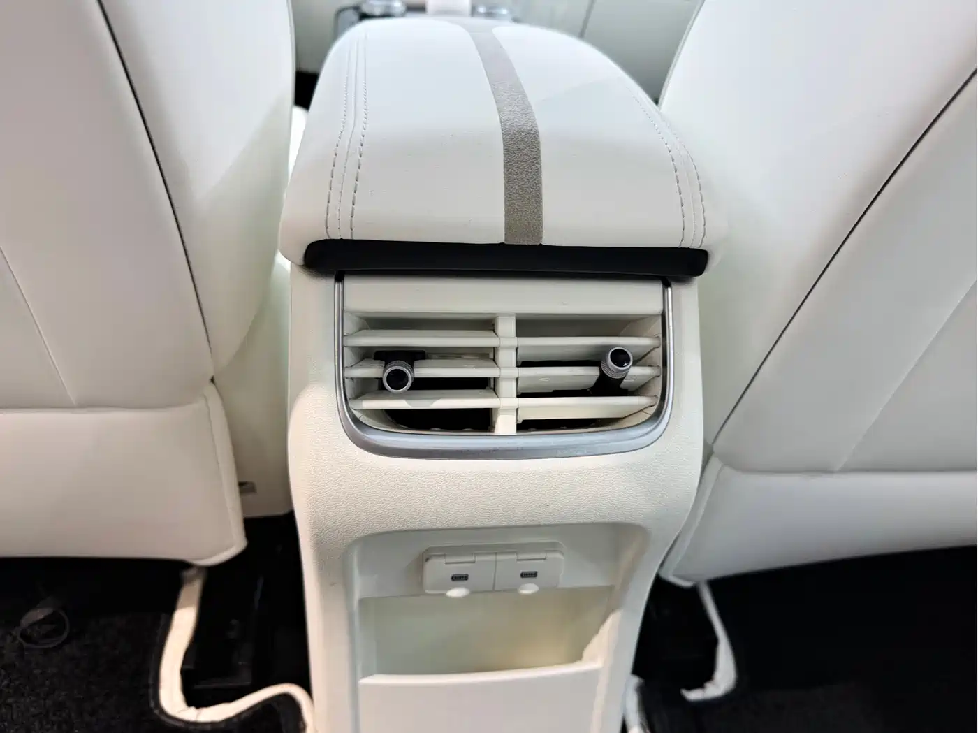 TANK CO CREATION TANK 300