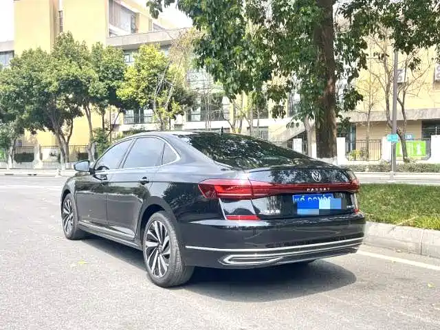 Volkswagen Passat 2022 330TSI Elite Edition фото 4