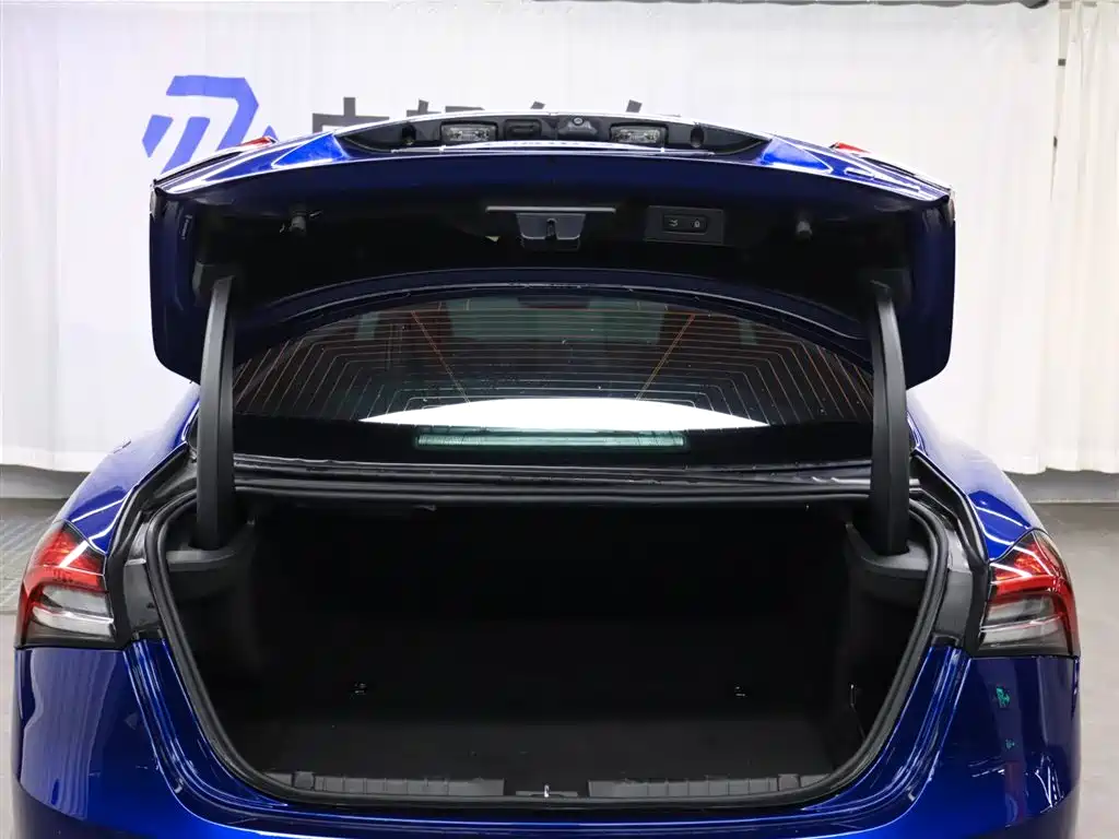 Maserati Ghibli 2024 2023 3.0T Modena