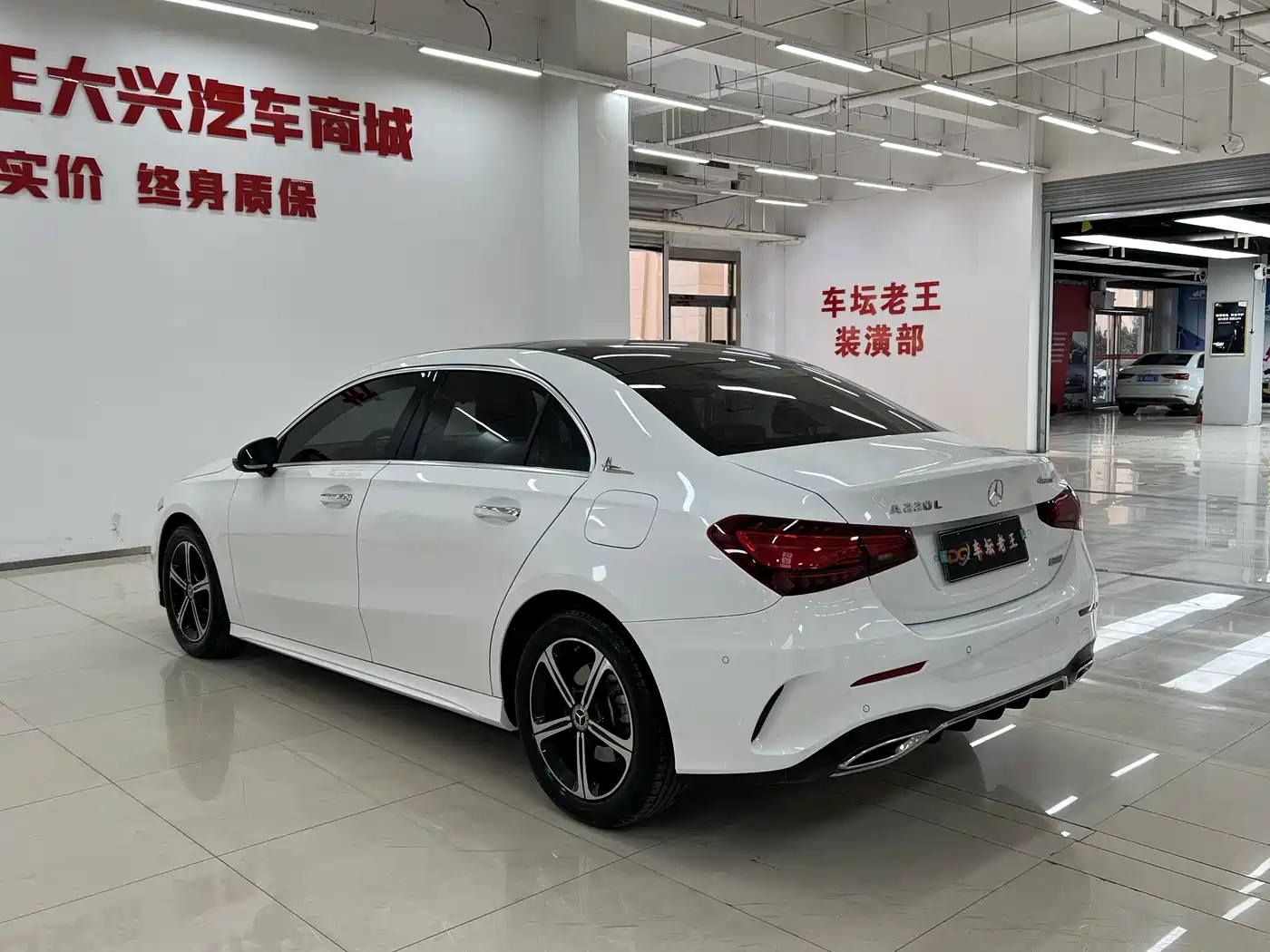 Mercedes-Benz A-Class 2023 A 200 L Fashion фото 6