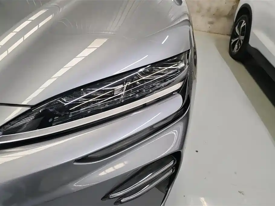 BYD Song PLUS PHEV 2023 Champion Edition DM-i 110KM Flagship фото 5