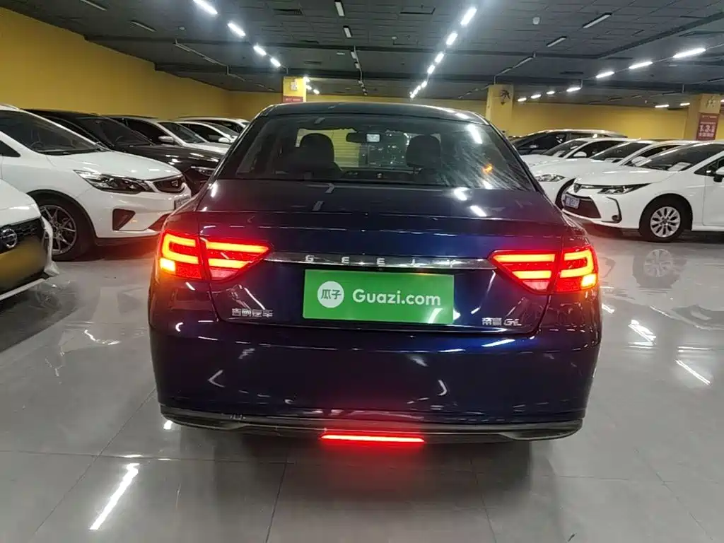 Фото 6 - Geely Emgrand GL