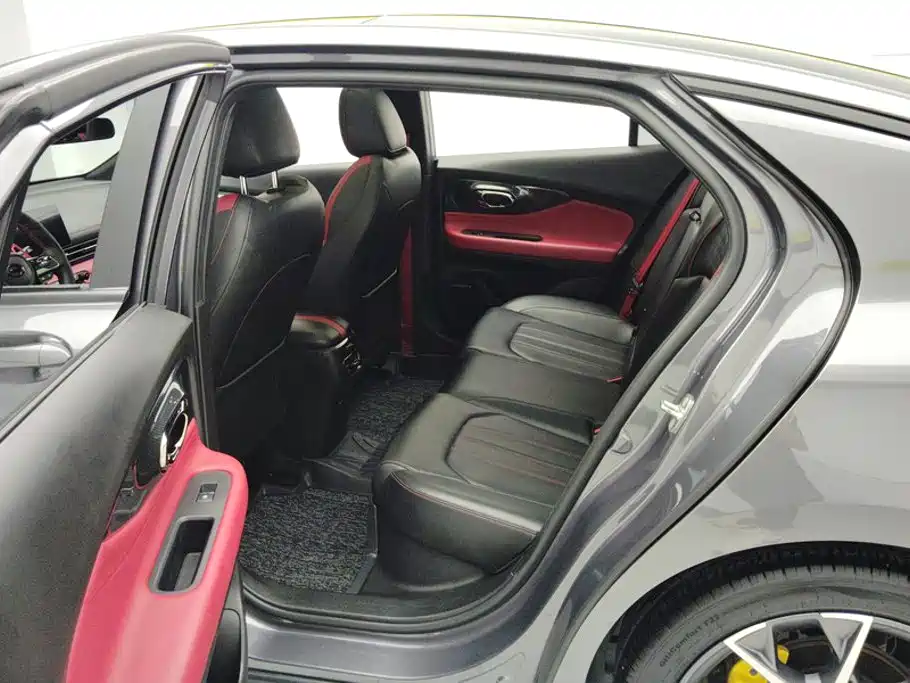 GAC Trumpchi Trumpchi Emkoo 2022 2021 270T DCT J15 Edition