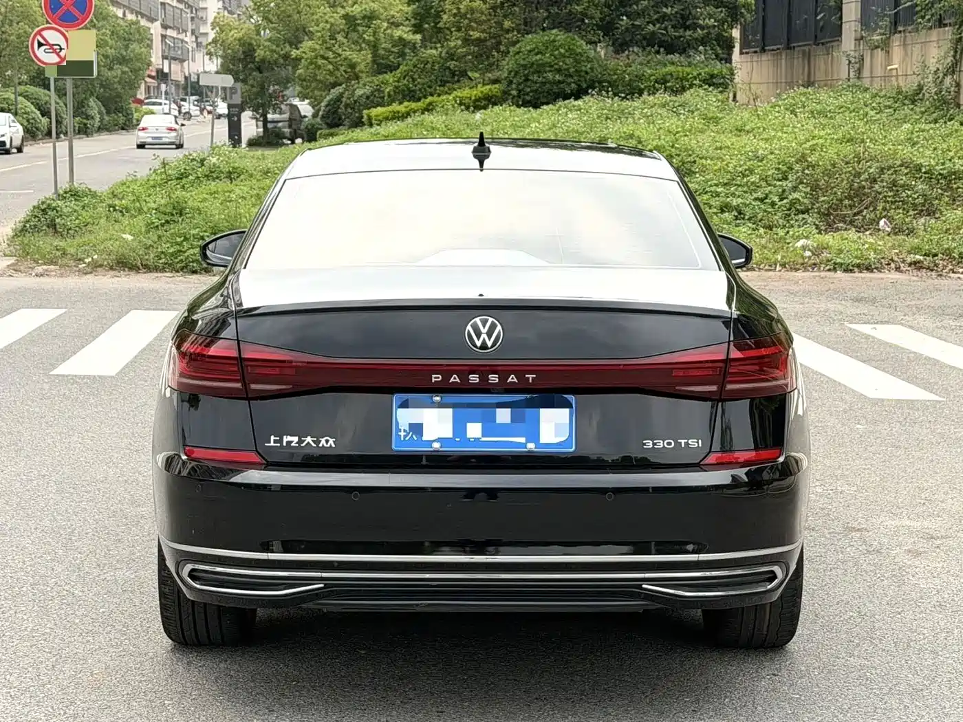Volkswagen Passat 2024 330TSI Starlight Elite Edition фото 8