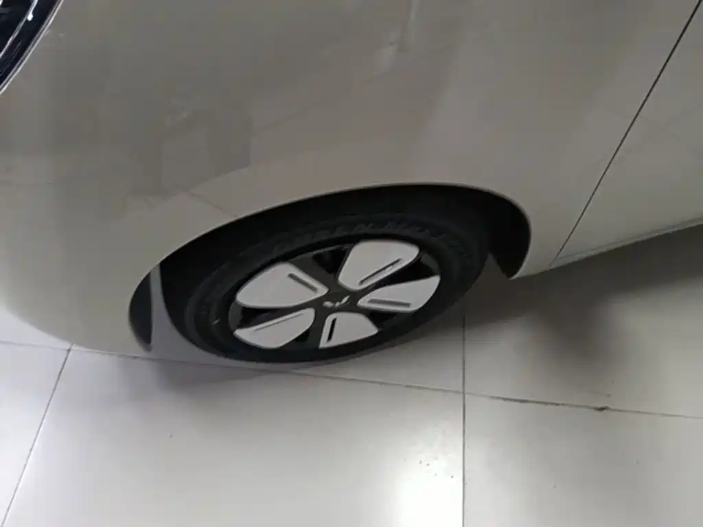 Wuling Motors Hongguang MINIEV 2026 2025 4-Door Advanced