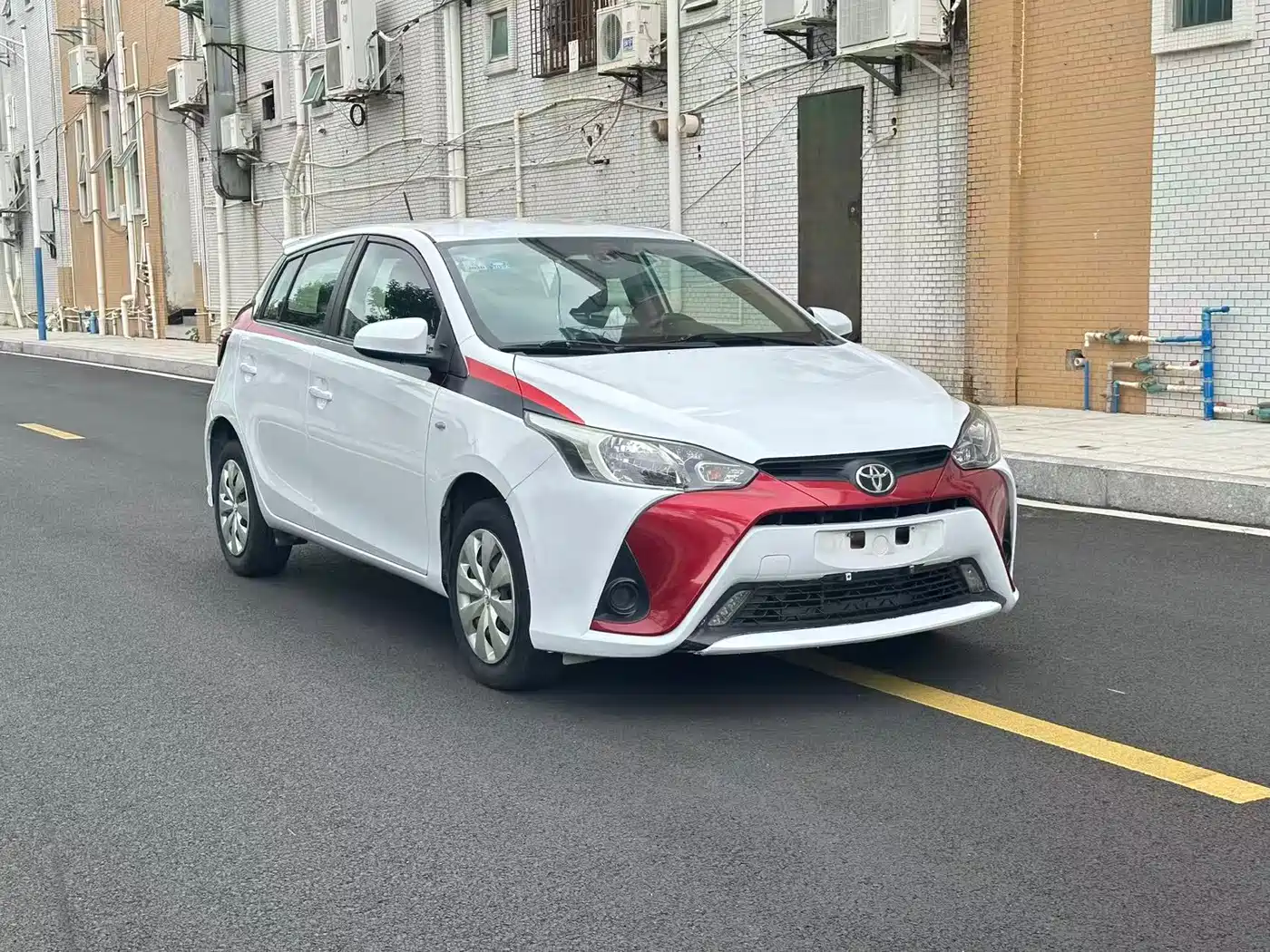 Toyota YARiS L Zhi Xuan 2018 1.5E CVT Champion Limited Edition фото 2