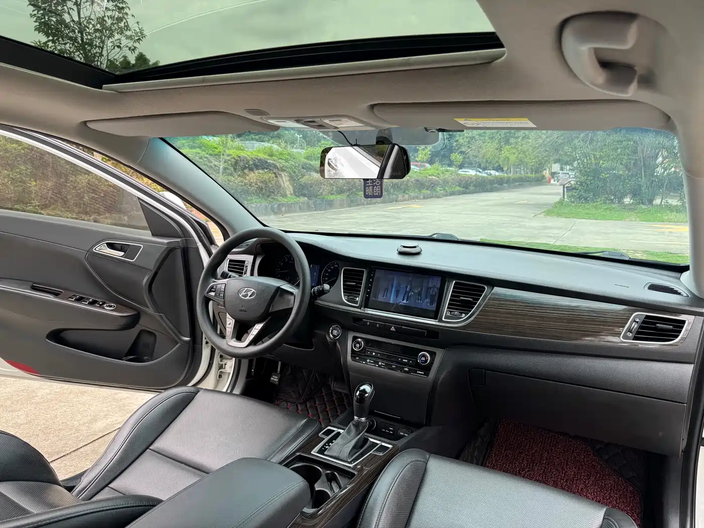 Hyundai Mistra 2016 1.8L Automatic Smart GLS фото 11