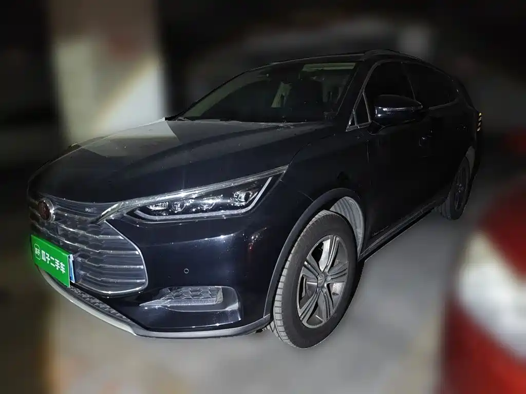 BYD Tang 2018 2.0T Automatic Smart Connection Delight Edition 7-Seater China V