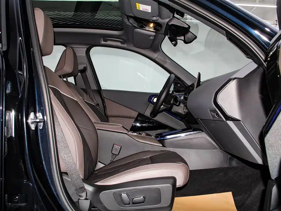 BMW X3 2025 xDrive30L Premium Model M Sport Black Package фото 19