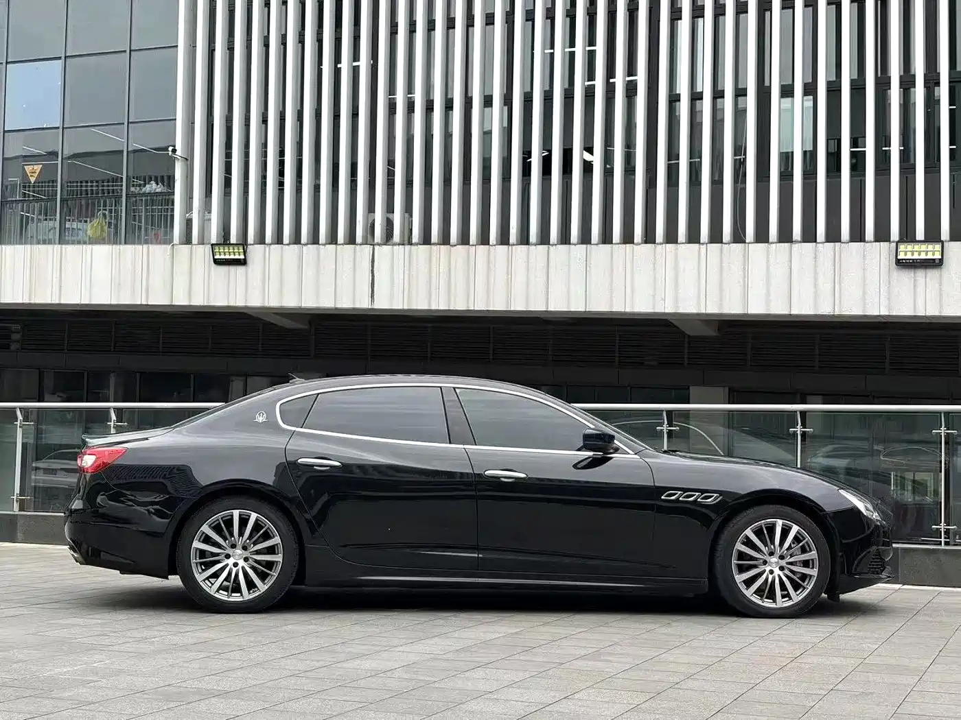 Maserati Quattroporte 2018 3.0T Standard Edition фото 8