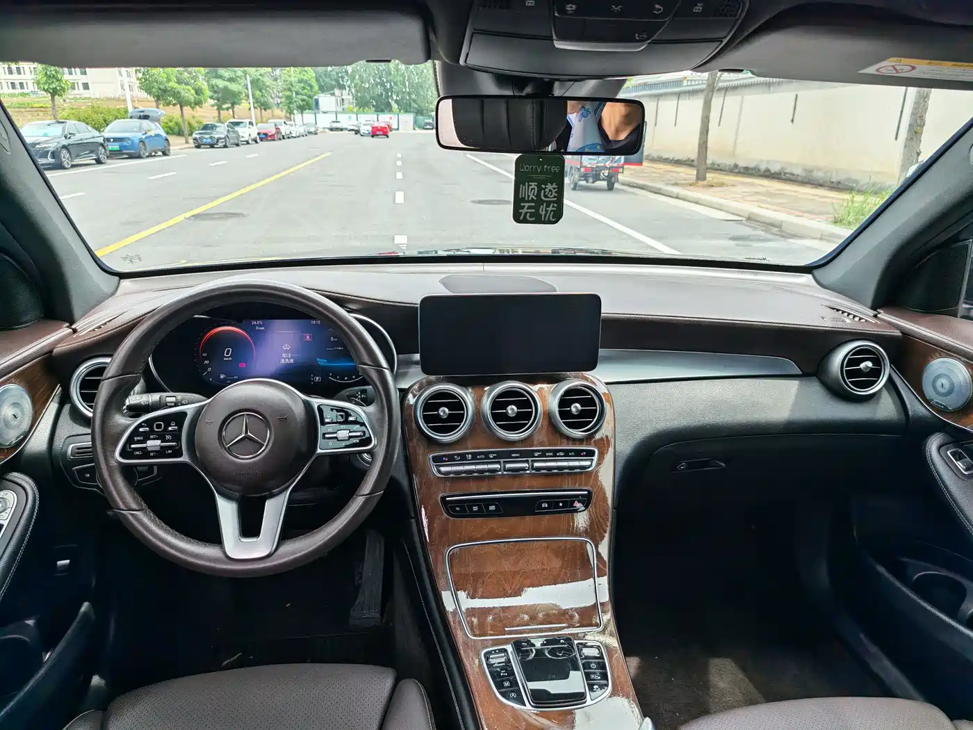 Mercedes-Benz GLC 2020 GLC 300 L 4MATIC Dynamic фото 5