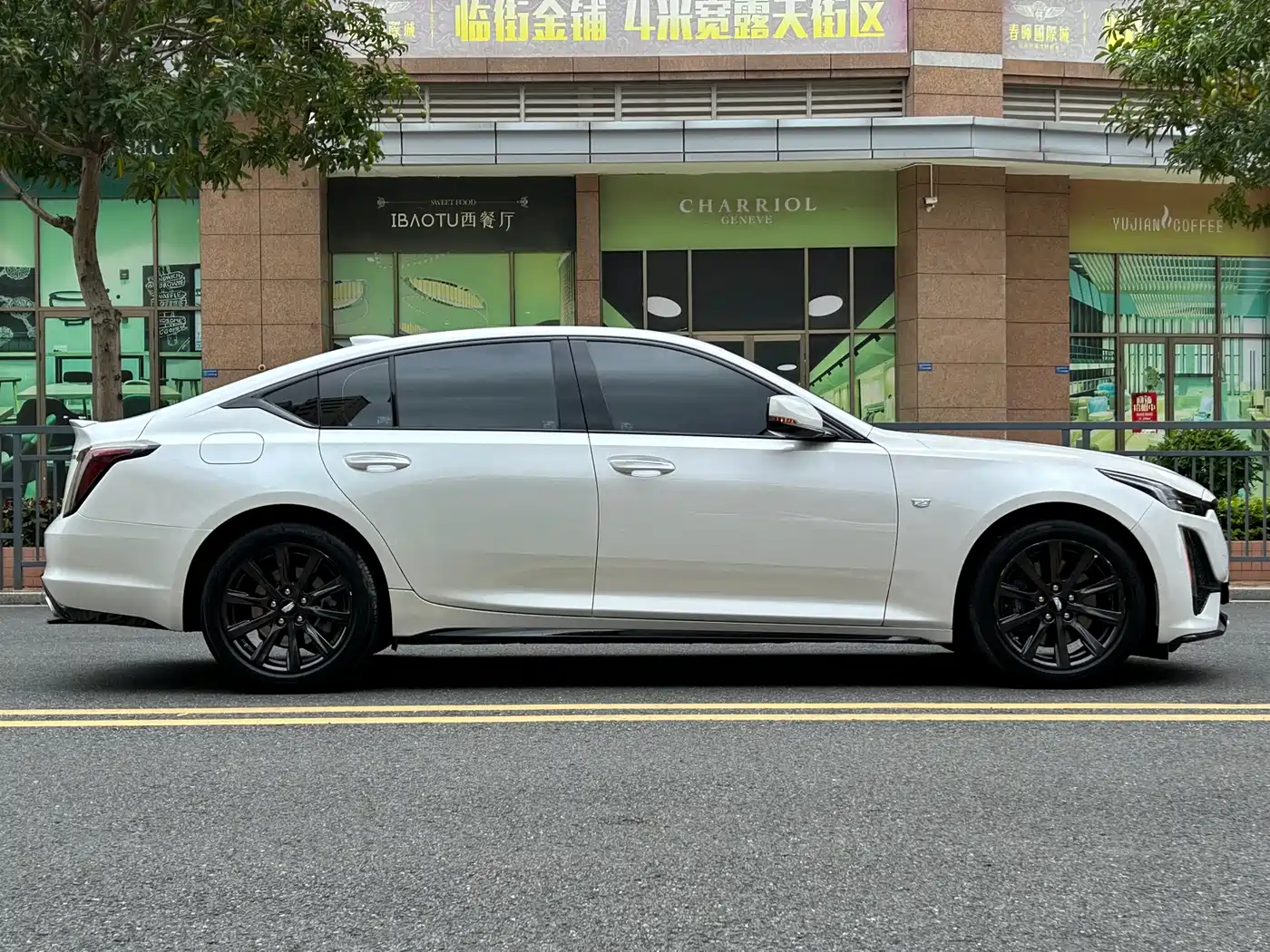 Cadillac CT5 2023 28T Prestige Style фото 7