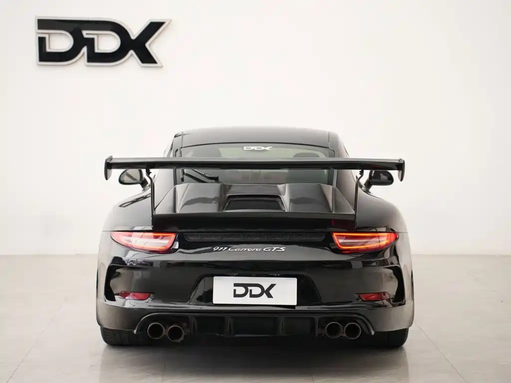 Фото 4 - Porsche 911