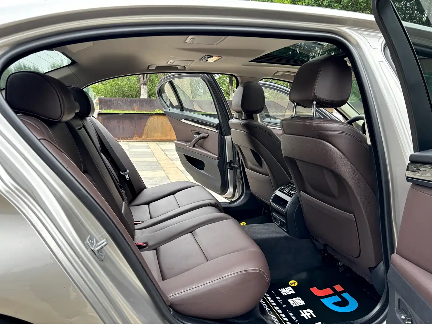 BMW 5 Series 2014 525Li Luxury Design Package фото 20
