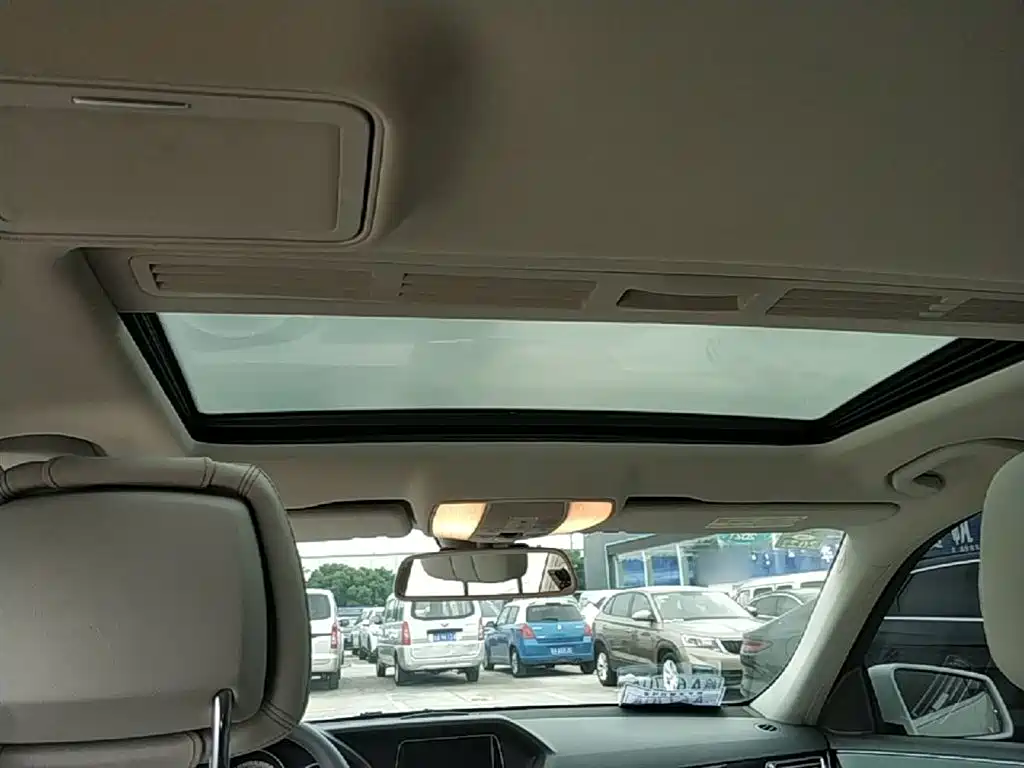 Mercedes-Benz E-Class 2014 E 300 L Sport фото 18