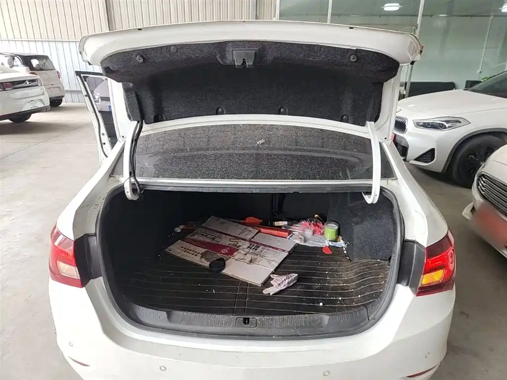 Buick Excelle 2015 15N Automatic Luxury фото 19