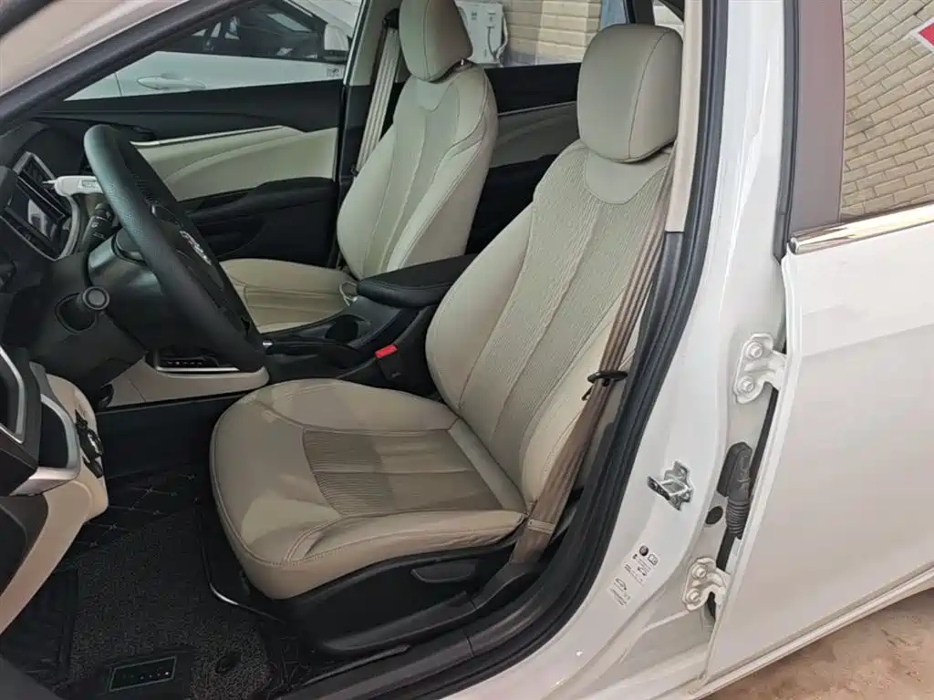 Buick Excelle 2017 15N Automatic Elite фото 15