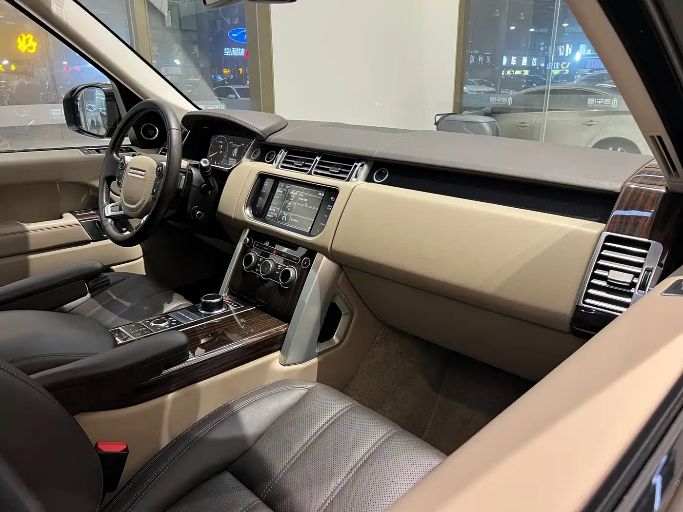 Land Rover Range Rover 2014 3.0 SC V6 Vogue фото 12