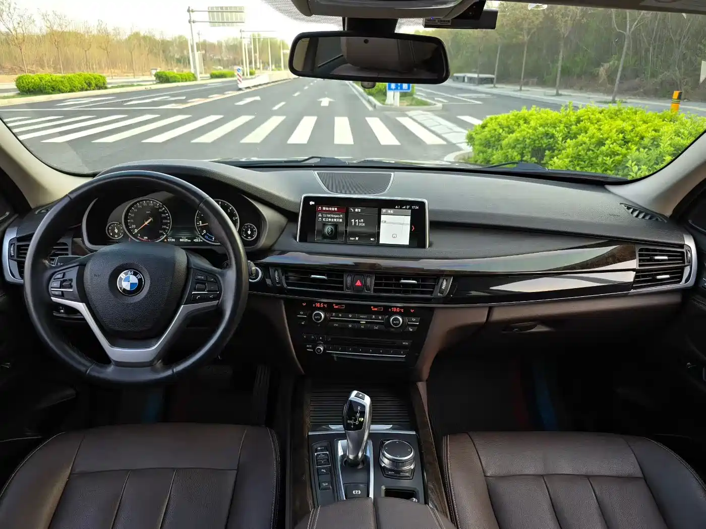 BMW X5 (Import) 2018 xDrive28i фото 5