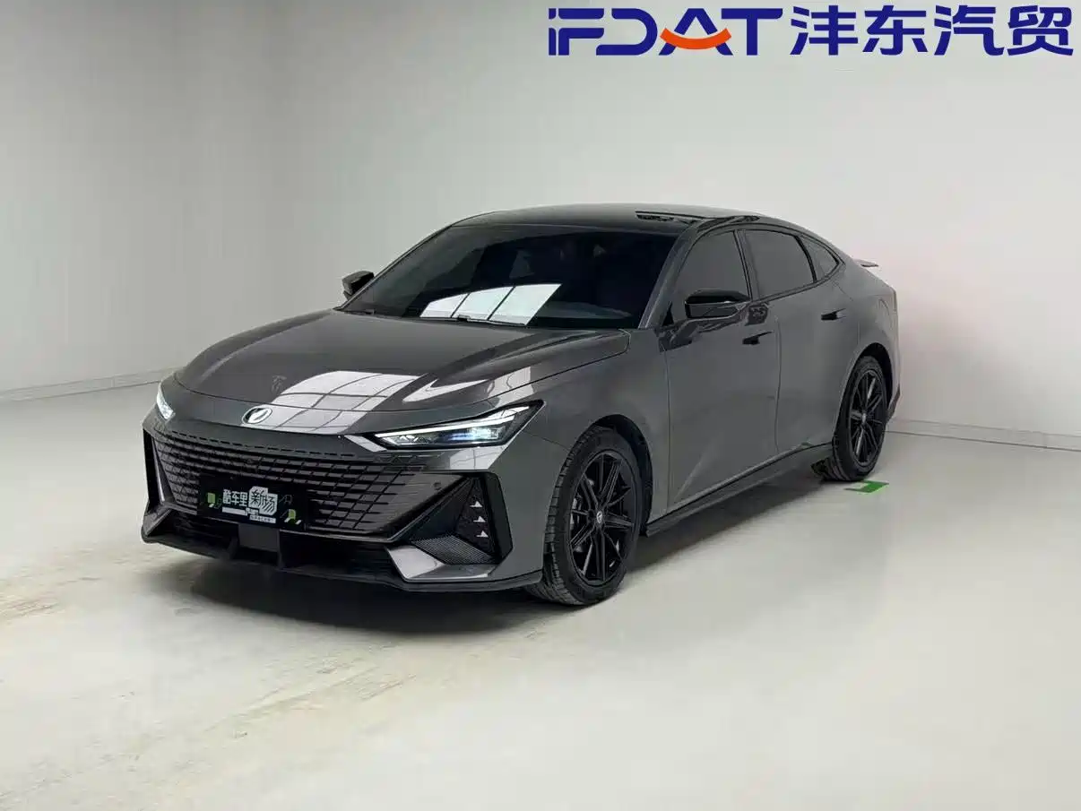 Changan UNI-V 2022 1.5T Premium Model