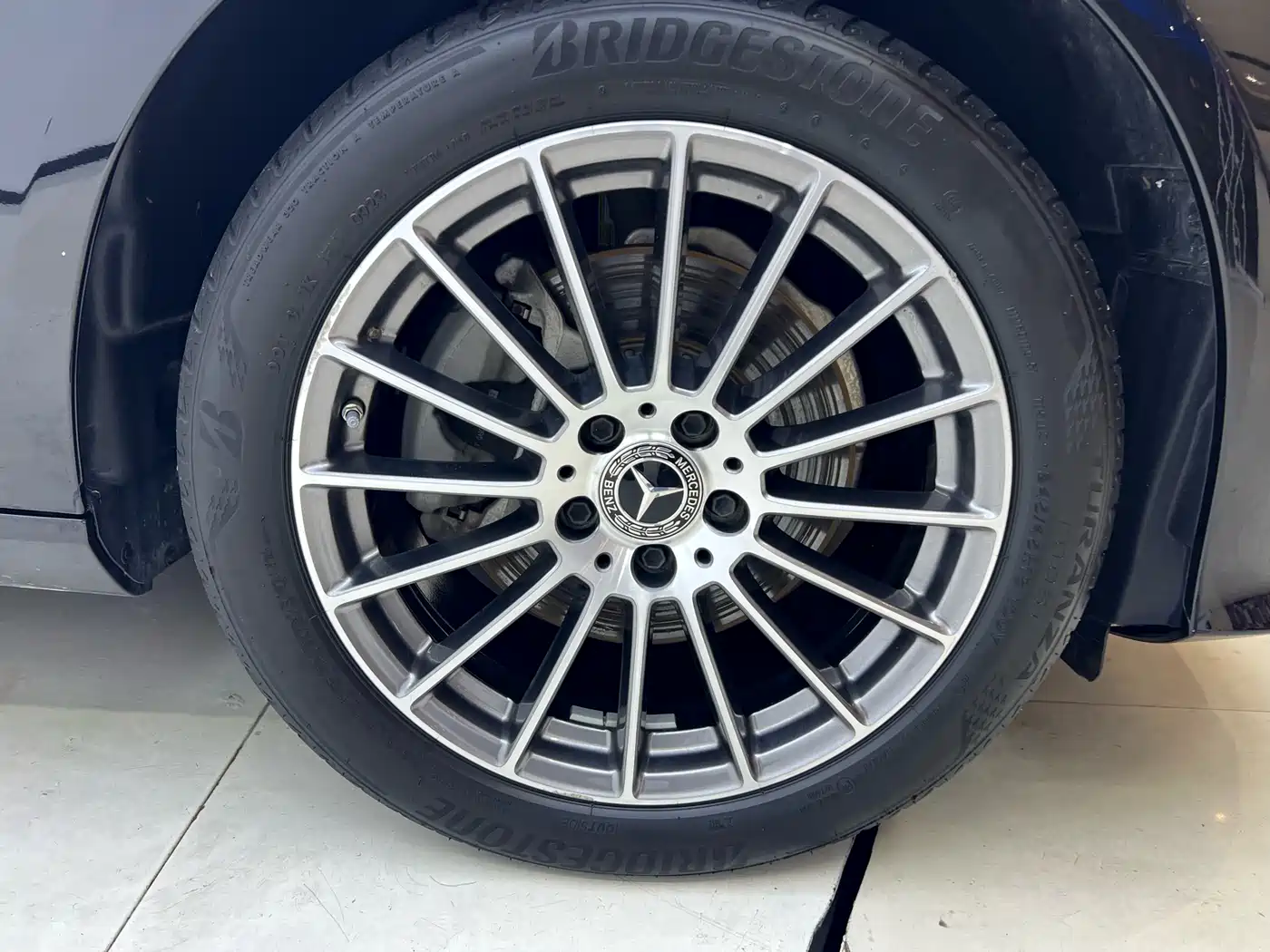 Mercedes-Benz E-Class 2023 E 260 L фото 24