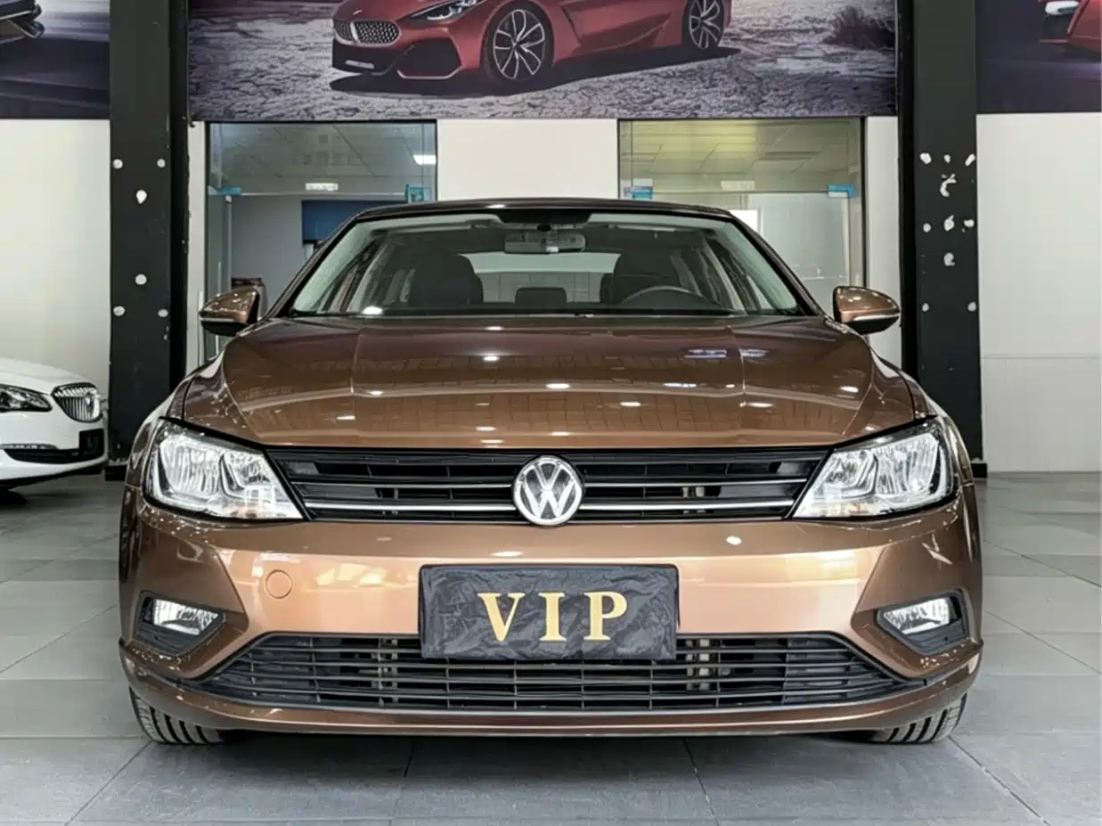 Volkswagen Lamando 2018 230TSI DSG Trend Edition фото 2