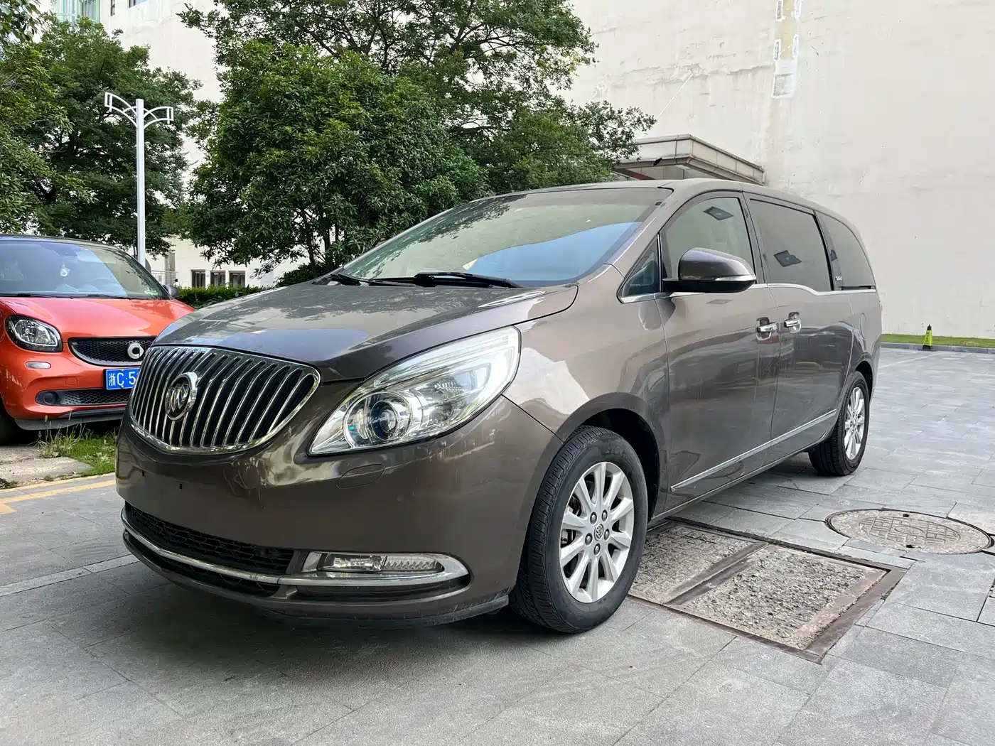 Buick GL8 2013 3.0L GT Luxury Business Elegance Edition