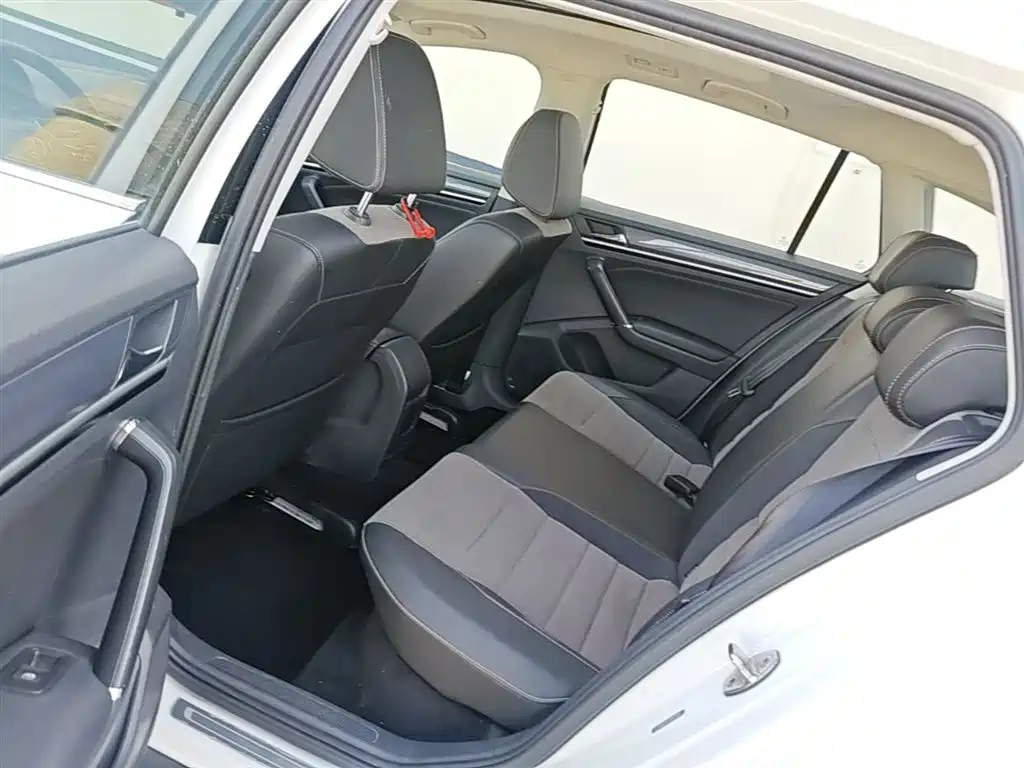Volkswagen C-TREK 2018 1.5L Automatic Comfort фото 17
