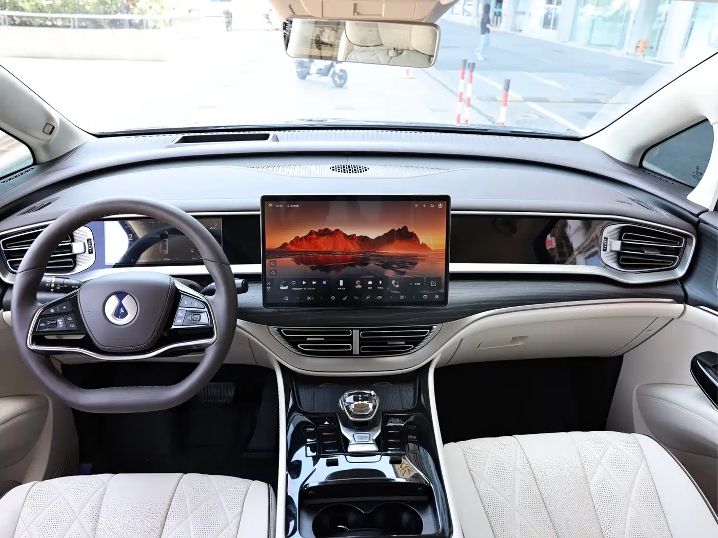 Denza D9 2024 DM-i 980 AWD Flagship фото 8