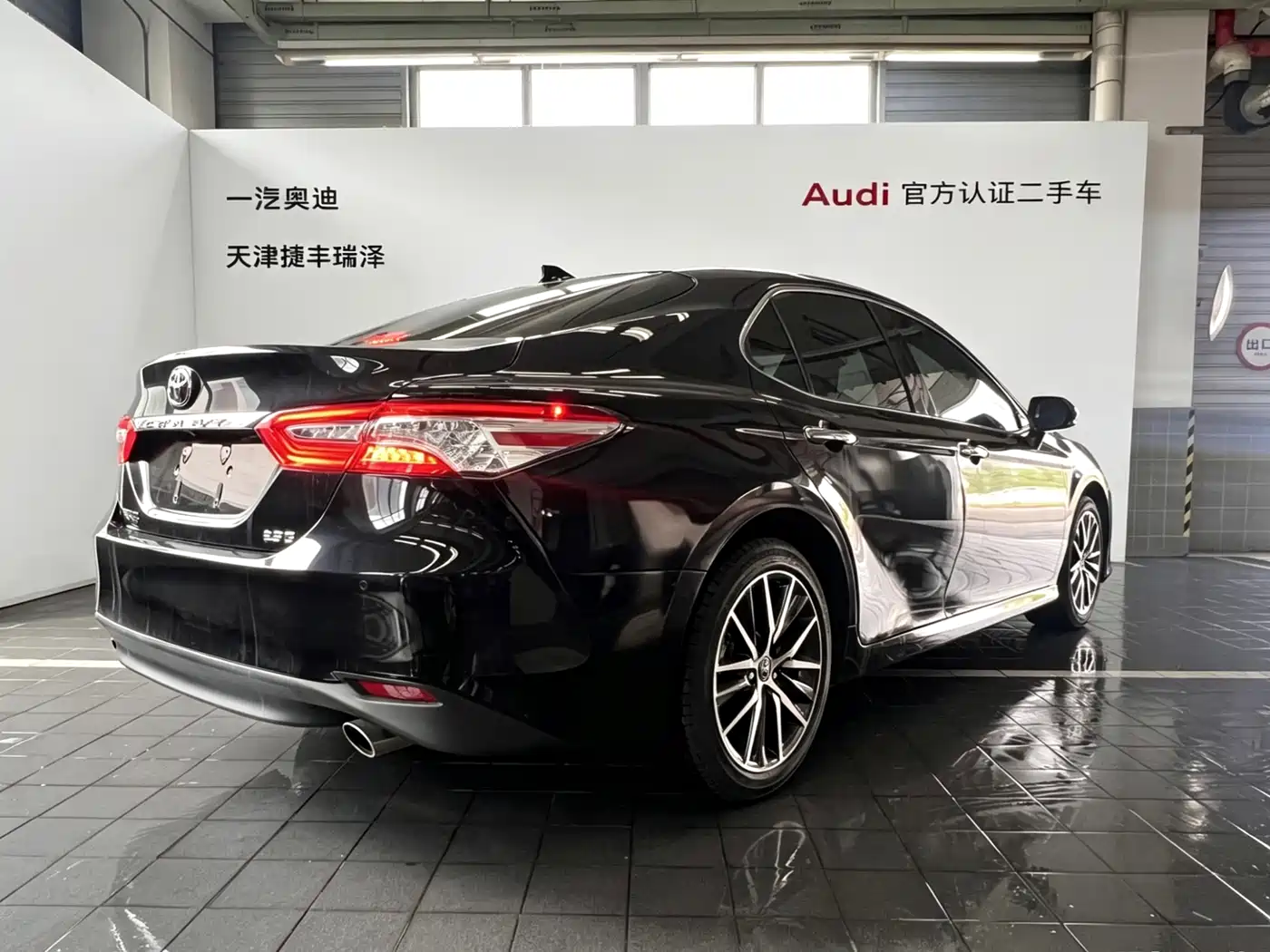 Toyota Camry 2021 2.5G Luxury Edition фото 7