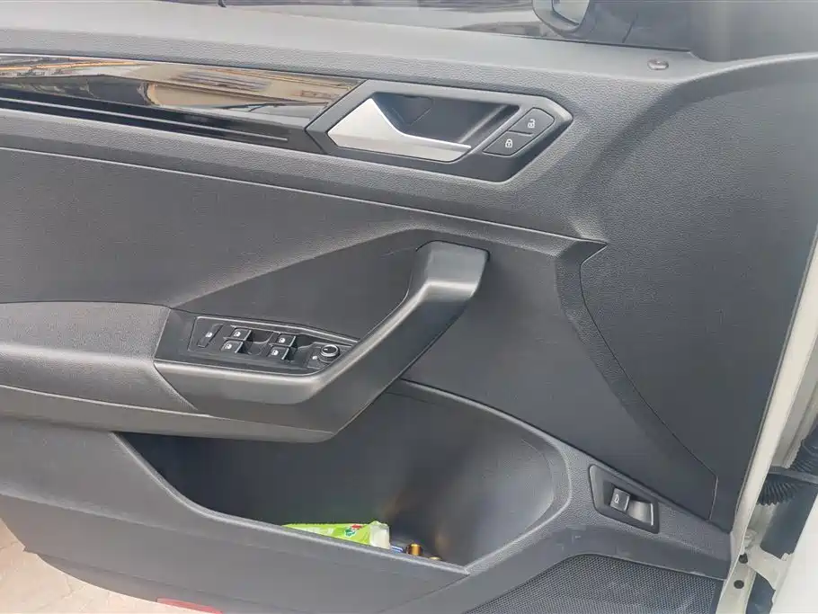 Volkswagen T-ROC 2020 280TSI DSG 2WD Comfort фото 7