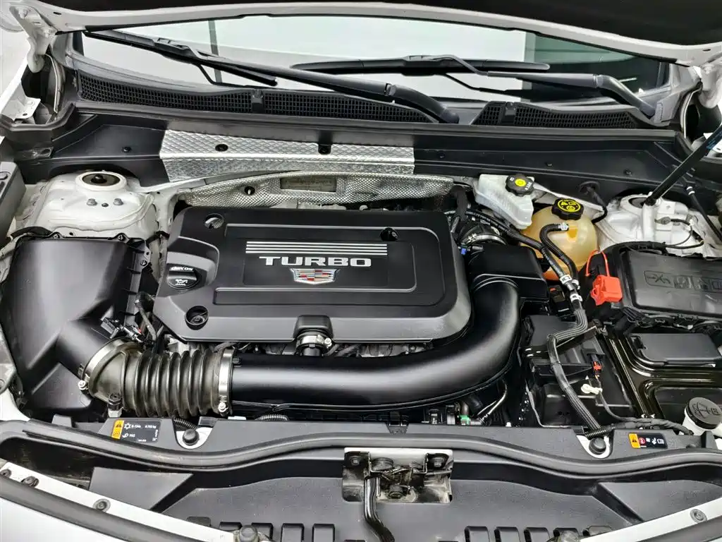 Cadillac XT4 2021 28T FWD Premium Edition фото 20
