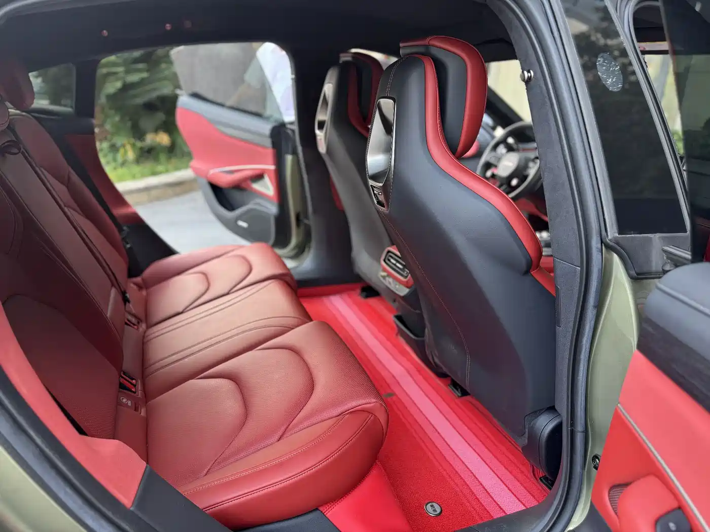 Xiaomi Auto Xiaomi SU7 2024 AWD Extended Range Advanced Smart Driving Max Edition фото 7