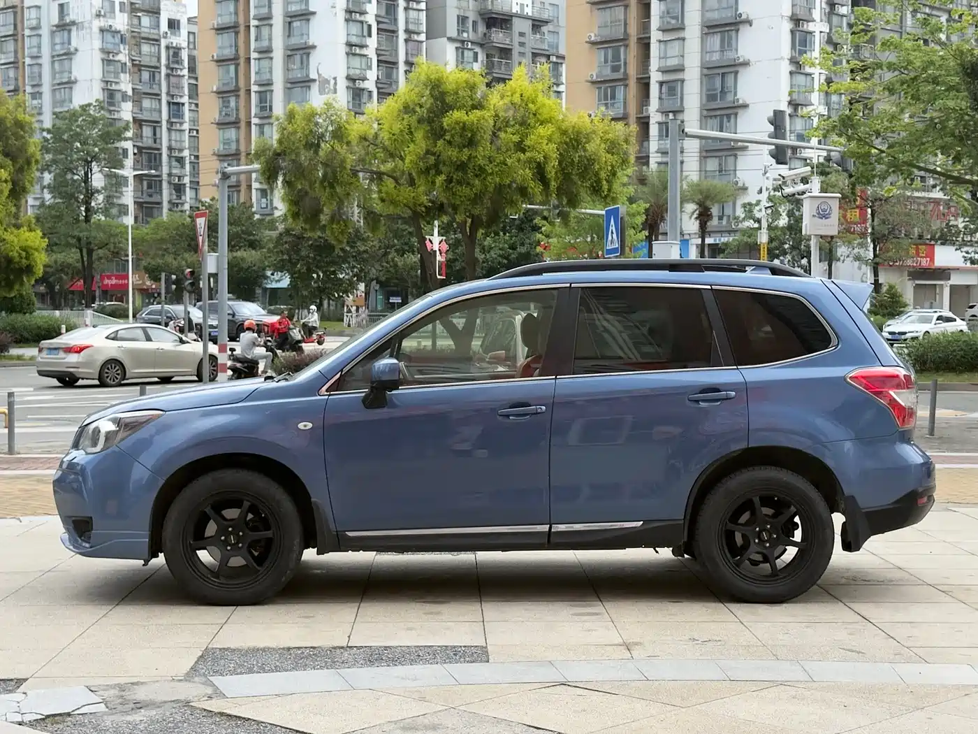 Subaru Forester 2014 2.5i Automatic Elite Edition фото 7