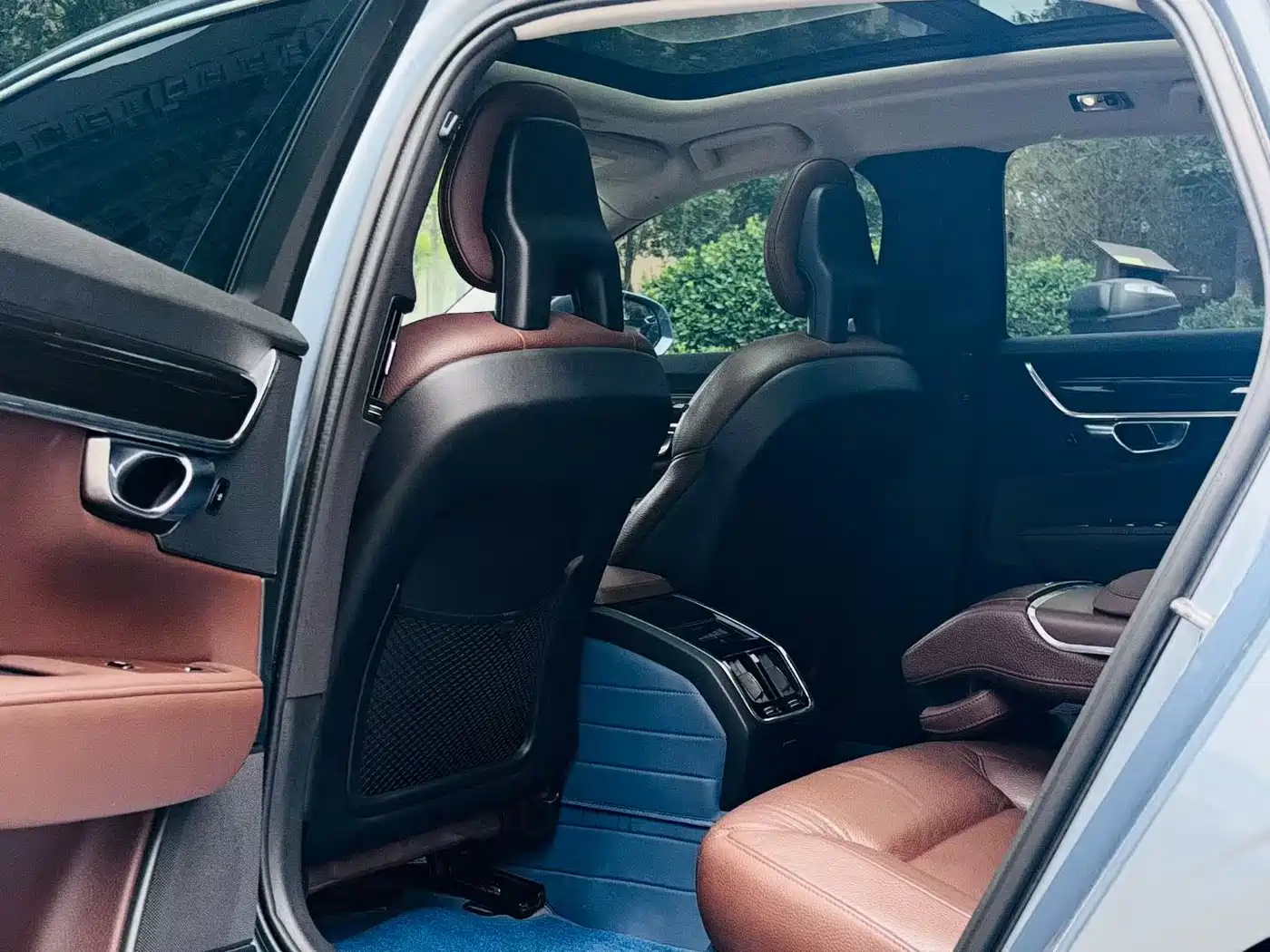 Фото 7 - Volvo S90