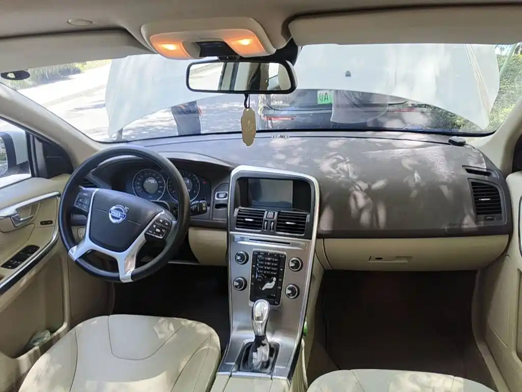 Volvo XC60 (Import) 2012 2013 T5 Comfort Edition