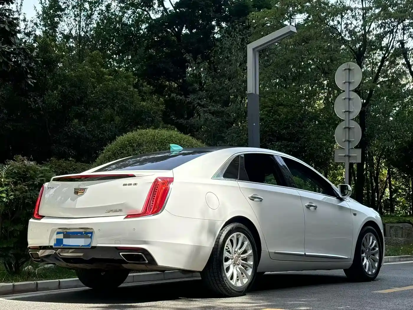 Cadillac XTS 2018 28T Technology фото 16