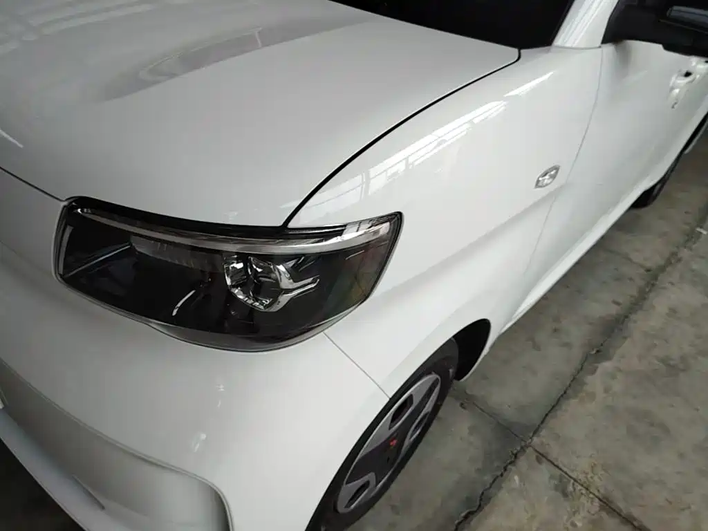 Wuling Motors Wuling Zhiguang NEV 2026 2025 Model 305km Base Version