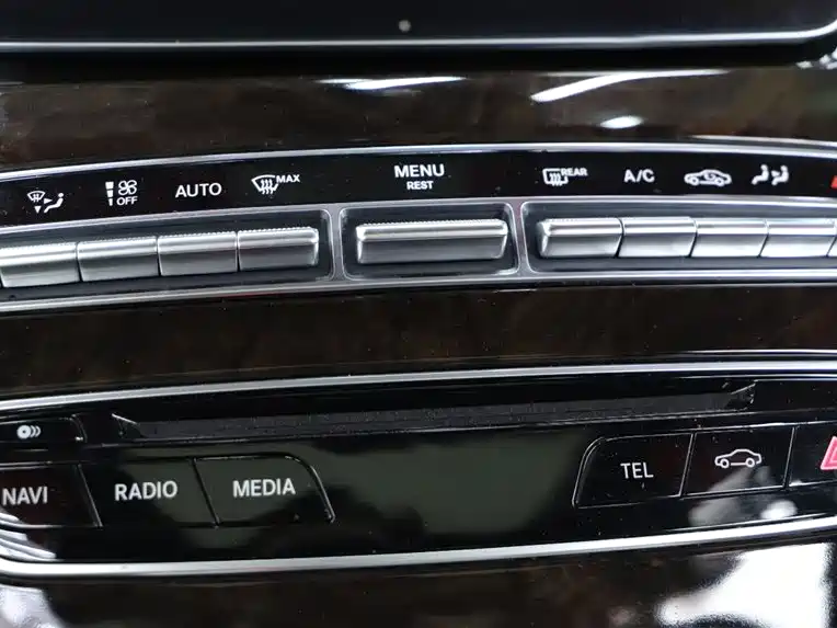 Mercedes-Benz V-Class 2016 V 260 Premium Edition фото 14