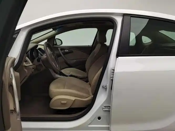 Buick Excelle 2012 GT 1.6L Automatic Comfort фото 3