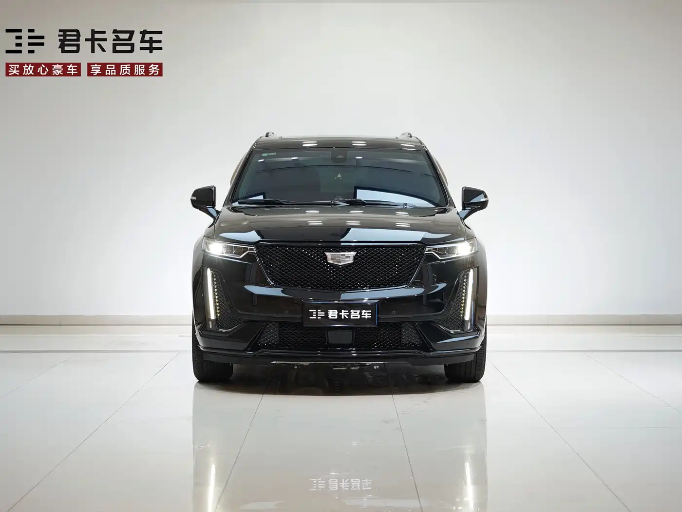 CADILLAC XT6