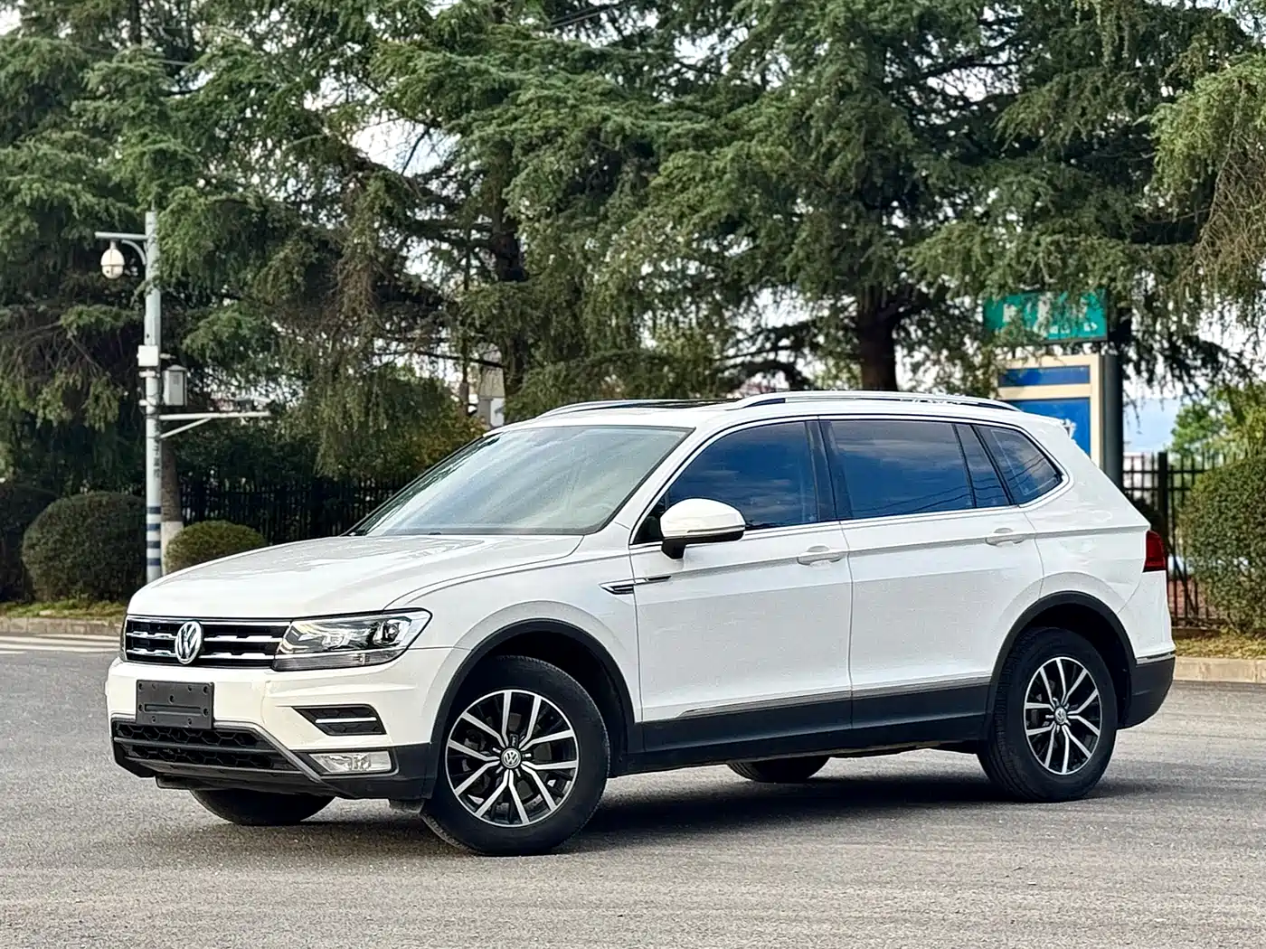 Volkswagen Tiguan L 2018 Facelift 330TSI Automatic 2WD Luxury Edition