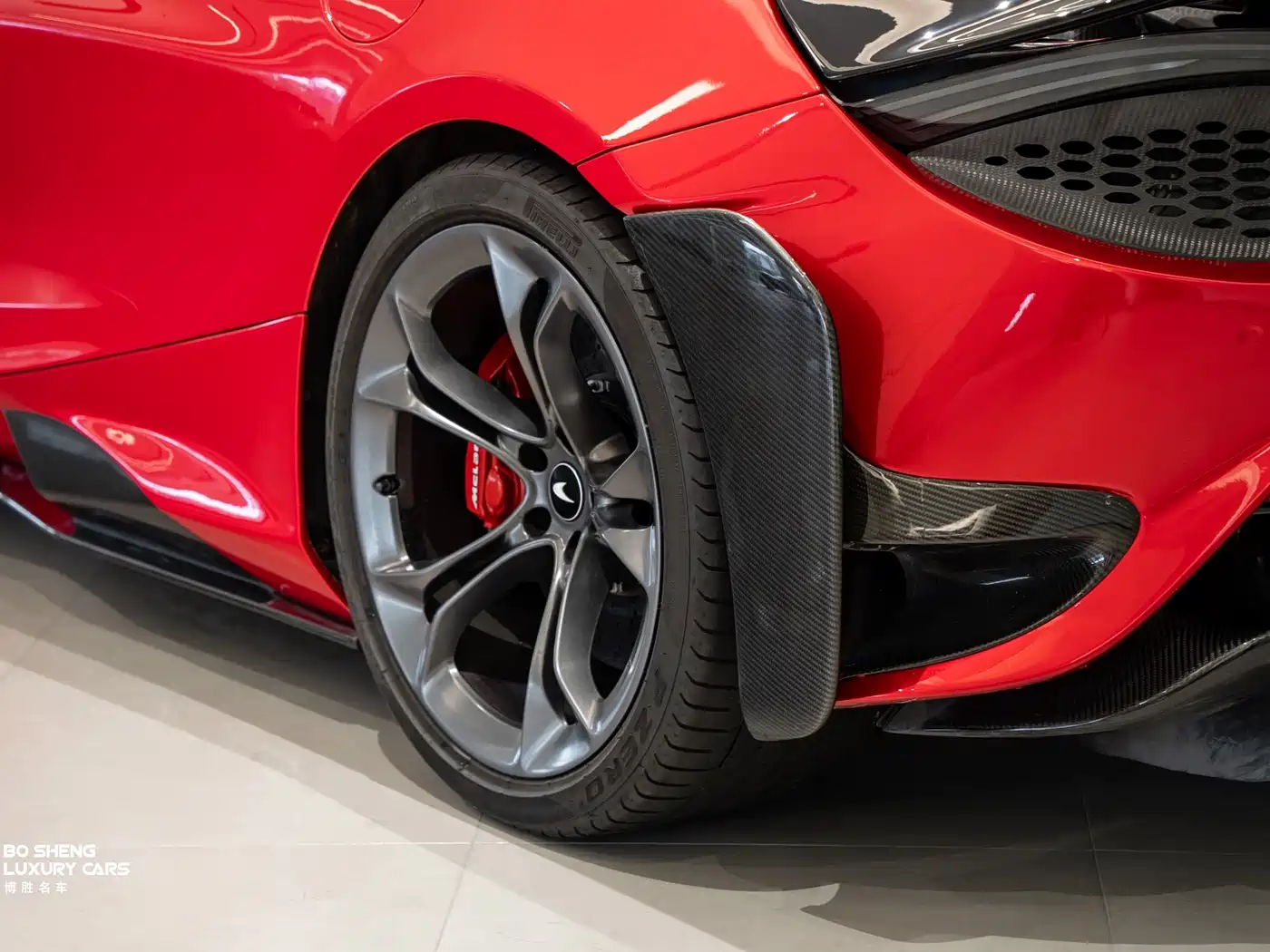 McLaren 720S 2019 4.0T Coupe фото 28